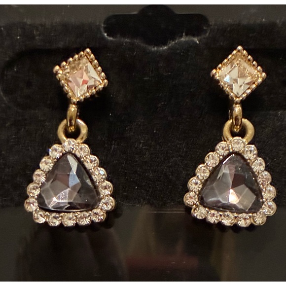 Jewelry - EUC Gold Tone and Silver Tone  Drop Earrings w/. Blue Grey Crystals